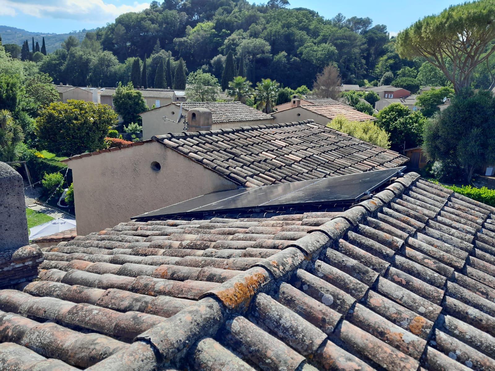Installation 5 KWC 10 panneaux photovoltaïques autoconsommation en surimposition toiture , dual sun top con 500 Watt avec micro onduleur Ds3H apsysteme 